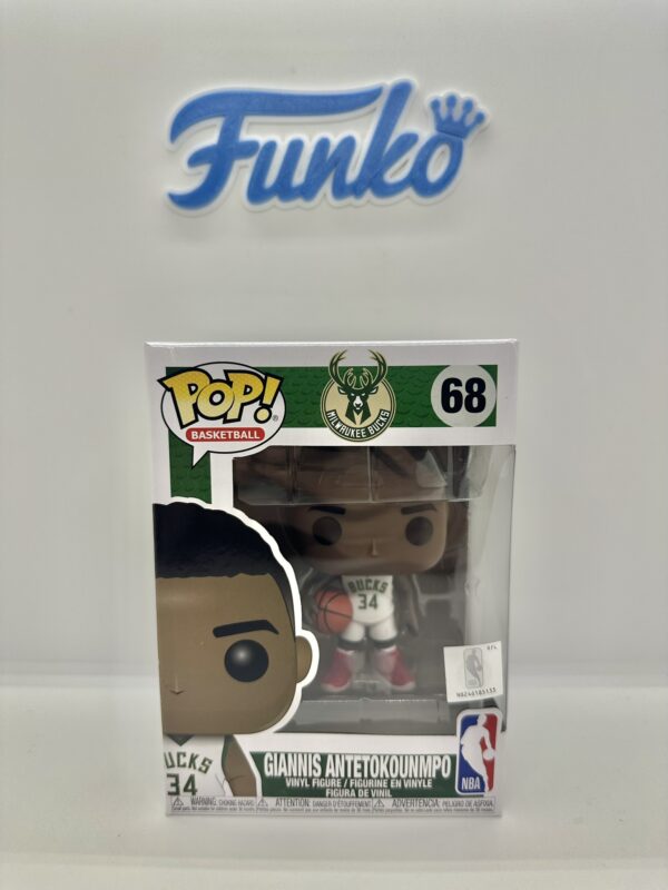 IMG_0855 NBA Giannis Antatokounmpo 68