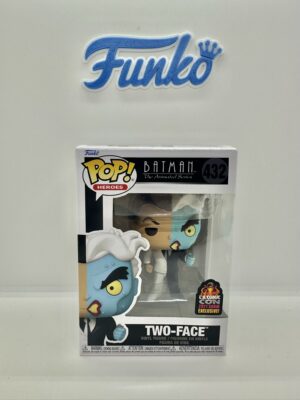 Batman Two Face 432 Comic Con