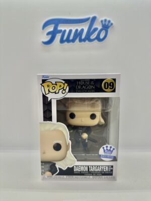 Game of Thrones Daemon Targaryen With Dragon Egg 09