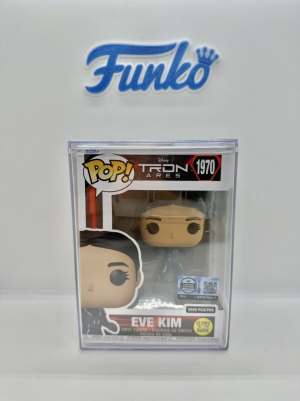 Tron Ares Eve Kim 1970 Royalty 3500 Pcs