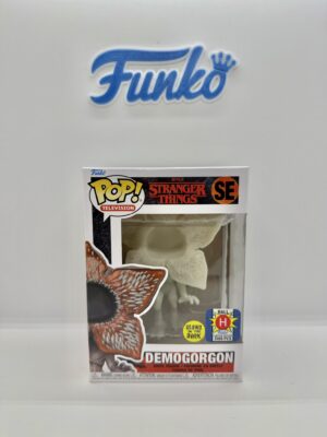 Stranger Things Demogorgon Glows In The Dark LE3100